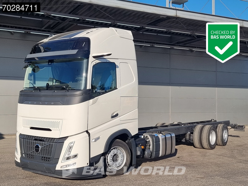 Volvo FH 62 R AERO 6X2 NEW Horsetruck chassis Lift+Lenkachse Dynamic Steering Mirror cam Euro 6 - Вантажівка шасі: фото 1 Volvo FH 62 R AERO 6X2 NEW Horsetruck chassis Lift+Lenkachse Dynamic Steering Mirror cam Euro 6 - Вантажівка шасі: фото 1