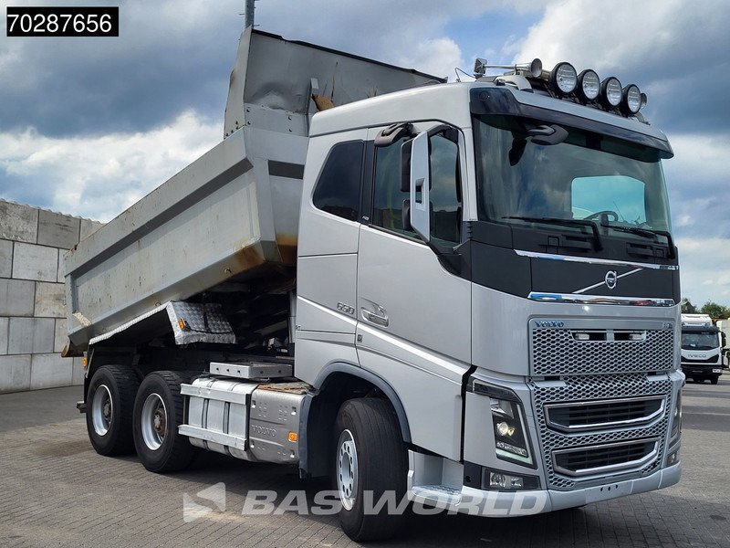 Volvo FH16 650 FH16 6X4 12m3 tipper Big-Axle Automatic Xenon Euro 6 - Самоскид вантажівка: фото 3 Volvo FH16 650 FH16 6X4 12m3 tipper Big-Axle Automatic Xenon Euro 6 - Самоскид вантажівка: фото 3
