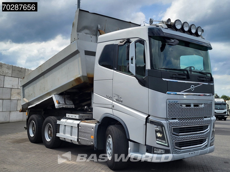 Volvo FH16 650 FH16 6X4 12m3 tipper Big-Axle Automatic Xenon Euro 6 - Самоскид вантажівка: фото 3 Volvo FH16 650 FH16 6X4 12m3 tipper Big-Axle Automatic Xenon Euro 6 - Самоскид вантажівка: фото 3