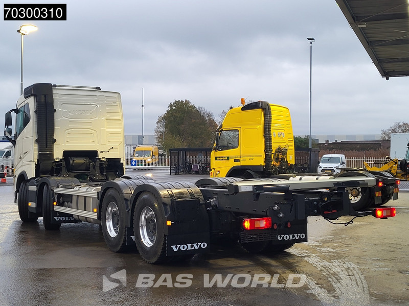 Volvo FH16 750 FH 8X4 NEW 8x4 chassis! Air suspension Big-Axle Automatic VEB+ Euro 6 - Вантажівка шасі: фото 2 Volvo FH16 750 FH 8X4 NEW 8x4 chassis! Air suspension Big-Axle Automatic VEB+ Euro 6 - Вантажівка шасі: фото 2