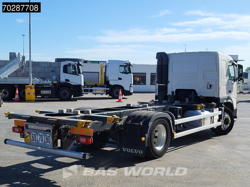 Volvo FM 330 4X2 4,60m Wheelbase BDF Automatic Euro 5 - Контейнеровоз/ Змінний кузов вантажівка: фото 5 Volvo FM 330 4X2 4,60m Wheelbase BDF Automatic Euro 5 - Контейнеровоз/ Змінний кузов вантажівка: фото 5
