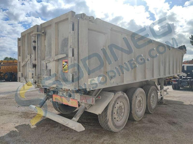 Benalu 3 ESSIEUX - Самоскид напівпричіп: фото 5 Benalu 3 ESSIEUX - Самоскид напівпричіп: фото 5