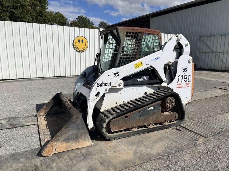 Bobcat T190 - Гусеничний міні-навантажувач: фото 1 Bobcat T190 - Гусеничний міні-навантажувач: фото 1