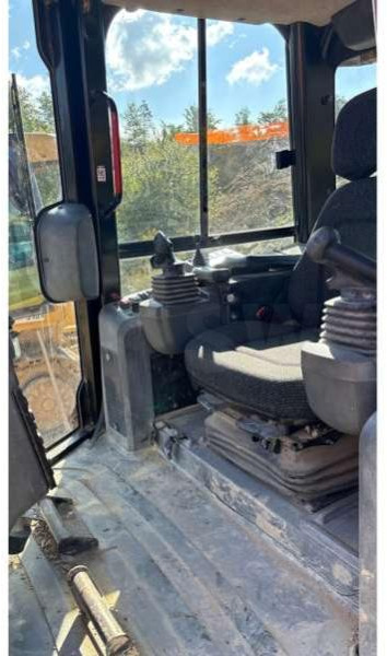 Caterpillar D4K XL - Бульдозер: фото 4 Caterpillar D4K XL - Бульдозер: фото 4