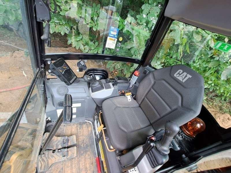 Caterpillar Mini Pelle 302 - Міні-екскаватор: фото 4 Caterpillar Mini Pelle 302 - Міні-екскаватор: фото 4