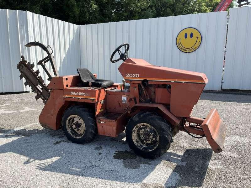 DITCH WITCH 2020K - Траншеєкопач: фото 1 DITCH WITCH 2020K - Траншеєкопач: фото 1
