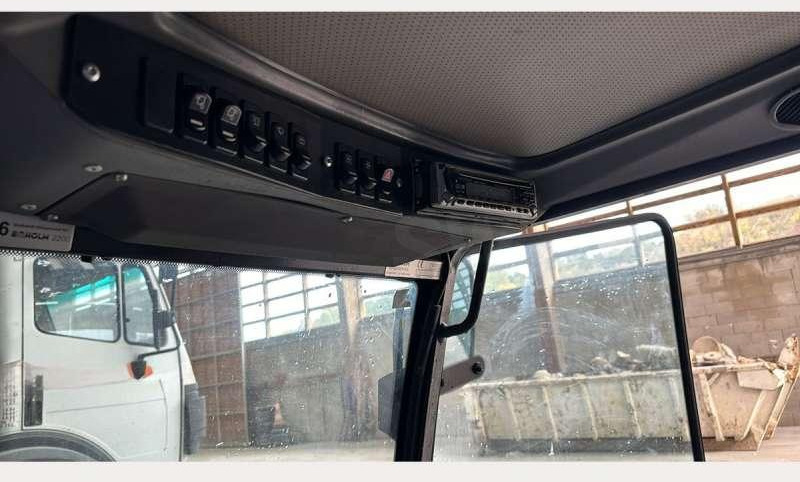 EGHOLM MASKINER 22A - Підмітально-прибиральна машина: фото 4 EGHOLM MASKINER 22A - Підмітально-прибиральна машина: фото 4