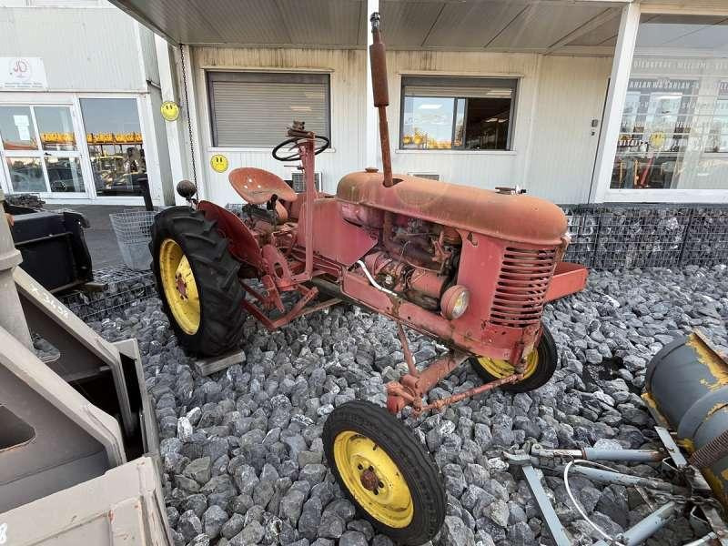 MASSEY-HARRIS PONY 812 - Інша техніка: фото 2 MASSEY-HARRIS PONY 812 - Інша техніка: фото 2