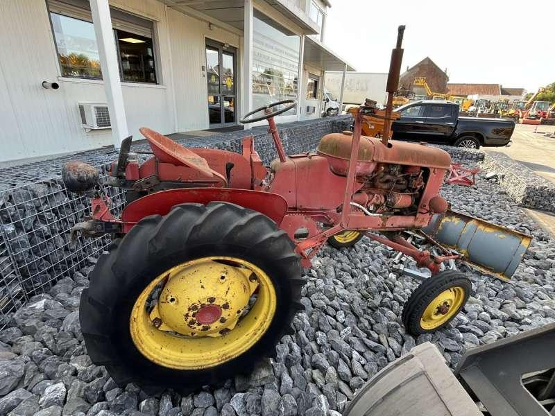 MASSEY-HARRIS PONY 812 - Інша техніка: фото 3 MASSEY-HARRIS PONY 812 - Інша техніка: фото 3