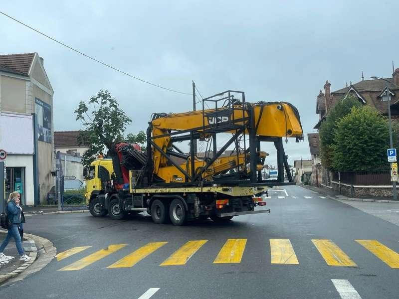 Екскаватор для знесення Jcb JS360: фото 9