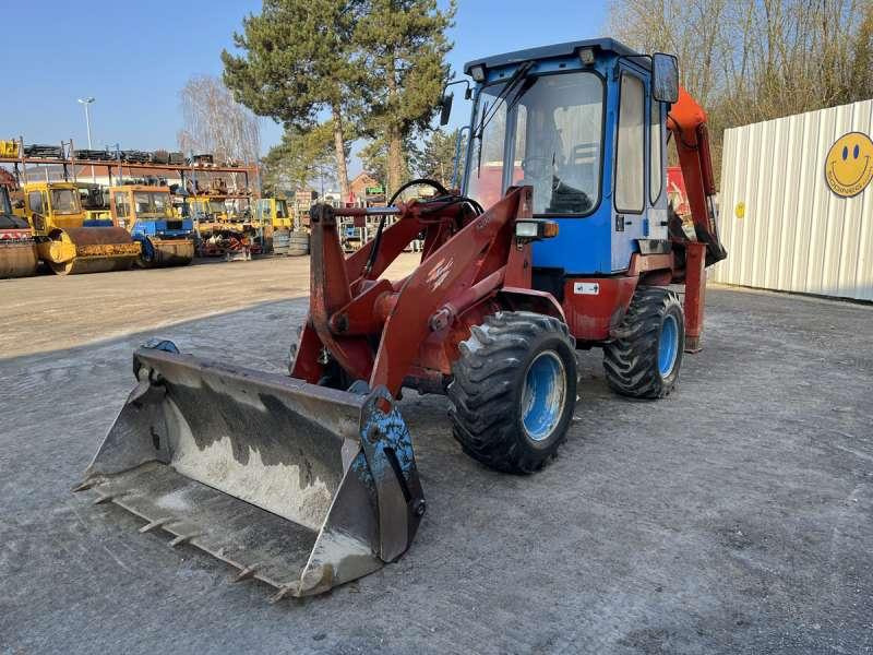 Kubota R520 - Екскаватор-навантажувач: фото 2 Kubota R520 - Екскаватор-навантажувач: фото 2