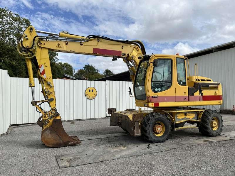 Liebherr A900C Litronic - Колісний екскаватор: фото 1 Liebherr A900C Litronic - Колісний екскаватор: фото 1