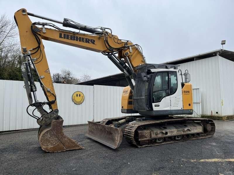 Liebherr R926 COMPACT - Гусеничний екскаватор: фото 1 Liebherr R926 COMPACT - Гусеничний екскаватор: фото 1