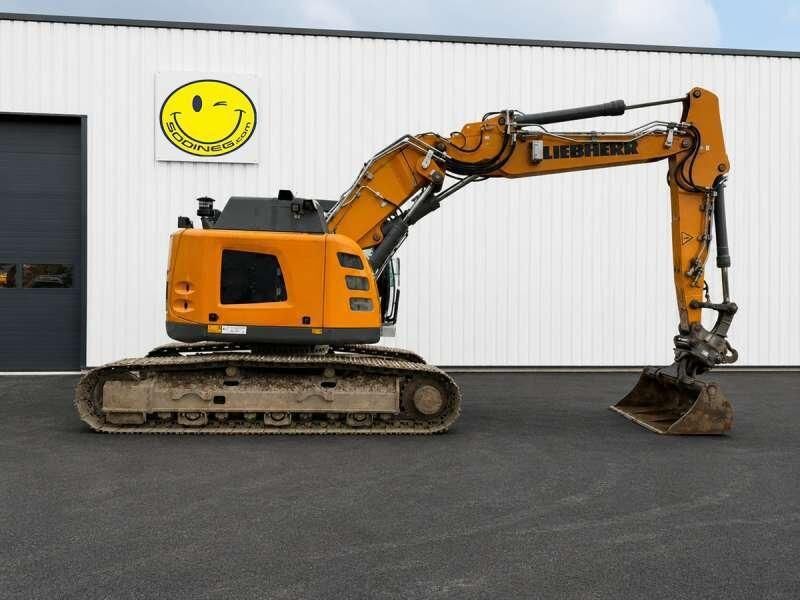 Liebherr R926 COMPACT LC - Гусеничний екскаватор: фото 2 Liebherr R926 COMPACT LC - Гусеничний екскаватор: фото 2
