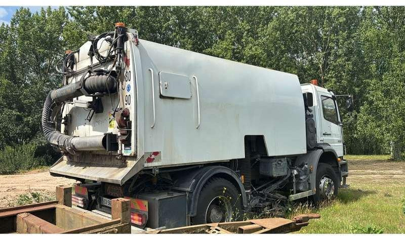 Mercedes AXOR 1829 - Підмітально-прибиральна машина: фото 3 Mercedes AXOR 1829 - Підмітально-прибиральна машина: фото 3