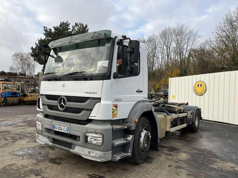 Mercedes AXOR 1833 - Гаковий мультиліфт вантажівка: фото 2 Mercedes AXOR 1833 - Гаковий мультиліфт вантажівка: фото 2
