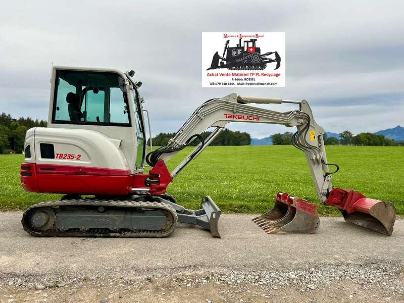 Takeuchi TB235-2 - Міні-екскаватор: фото 1 Takeuchi TB235-2 - Міні-екскаватор: фото 1