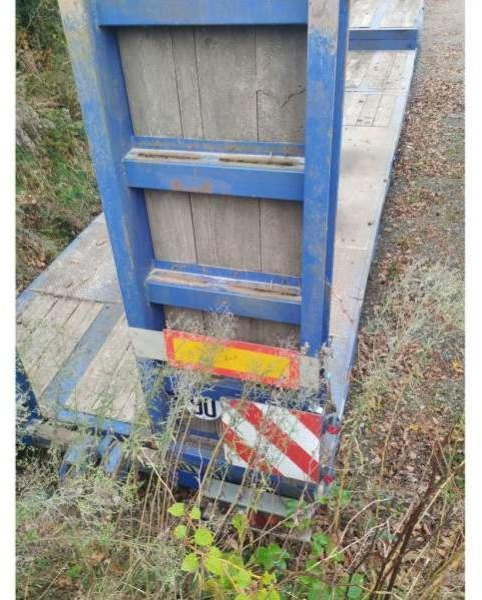 Verem 3 ESSIEUX - Низькорамна платформа напівпричіп: фото 4 Verem 3 ESSIEUX - Низькорамна платформа напівпричіп: фото 4