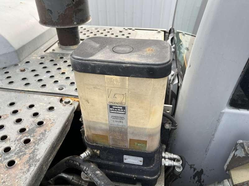 Гусеничний екскаватор Volvo EC220DL: фото 41