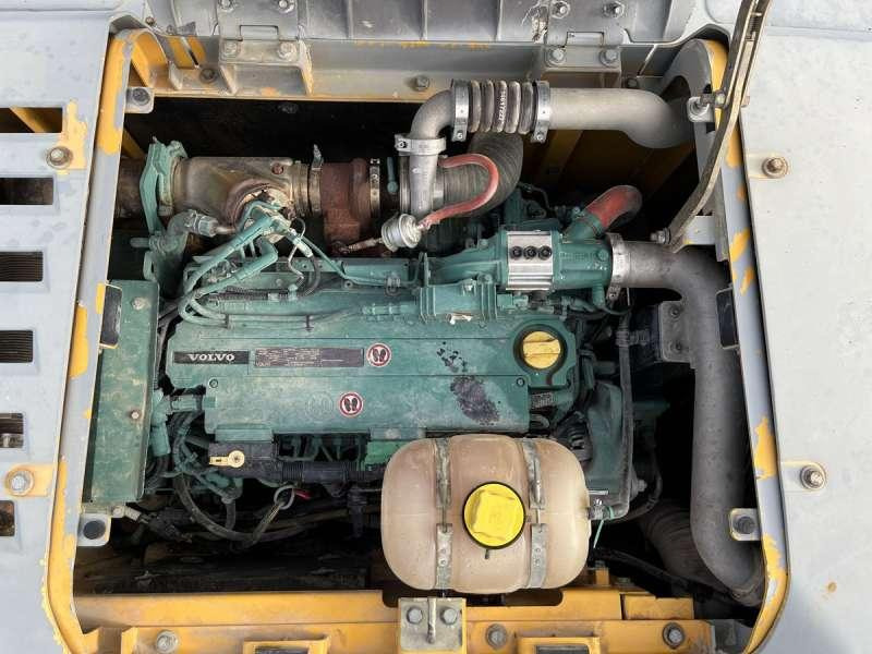 Гусеничний екскаватор Volvo EC220DL: фото 42