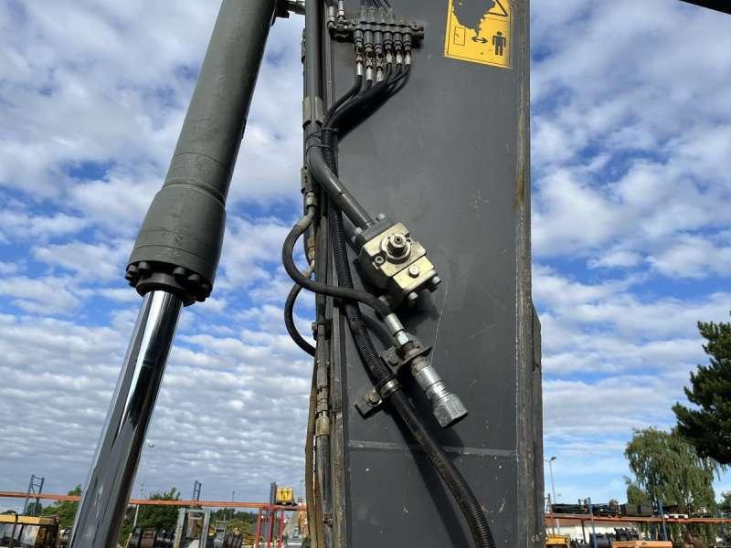 Гусеничний екскаватор Volvo EC220DL: фото 19