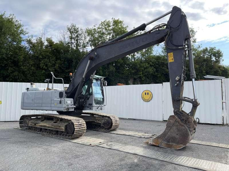 Гусеничний екскаватор Volvo EC220DL: фото 8