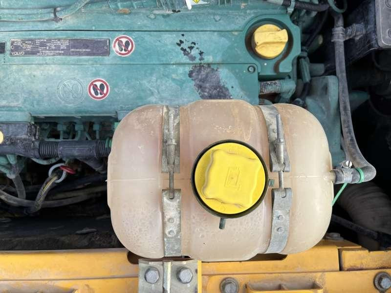 Гусеничний екскаватор Volvo EC220DL: фото 45