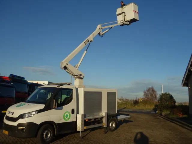 Iveco Daily 35S14 CUSTERS 12 METER SKY WORKER EURO 6 ,AIRCO - Комерційний автомобіль: фото 1 Iveco Daily 35S14 CUSTERS 12 METER SKY WORKER EURO 6 ,AIRCO - Комерційний автомобіль: фото 1