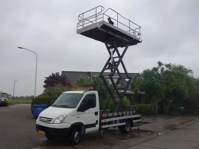 Iveco Daily 40C15 SKY WORKER PLATFORM - Комерційний автомобіль: фото 1 Iveco Daily 40C15 SKY WORKER PLATFORM - Комерційний автомобіль: фото 1