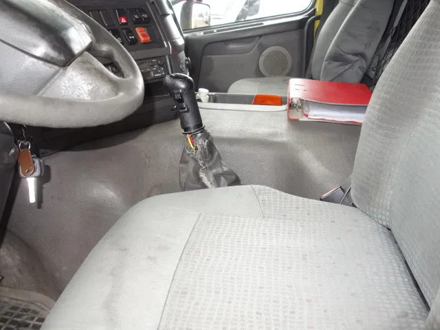 Volvo FM 12 18500liter tank,AIRCO,MANUAL GEARBOX - Вантажівка цистерна: фото 3 Volvo FM 12 18500liter tank,AIRCO,MANUAL GEARBOX - Вантажівка цистерна: фото 3