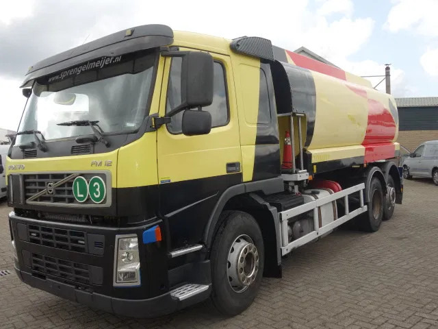 Volvo FM 12 18500liter tank,AIRCO,MANUAL GEARBOX - Вантажівка цистерна: фото 1 Volvo FM 12 18500liter tank,AIRCO,MANUAL GEARBOX - Вантажівка цистерна: фото 1