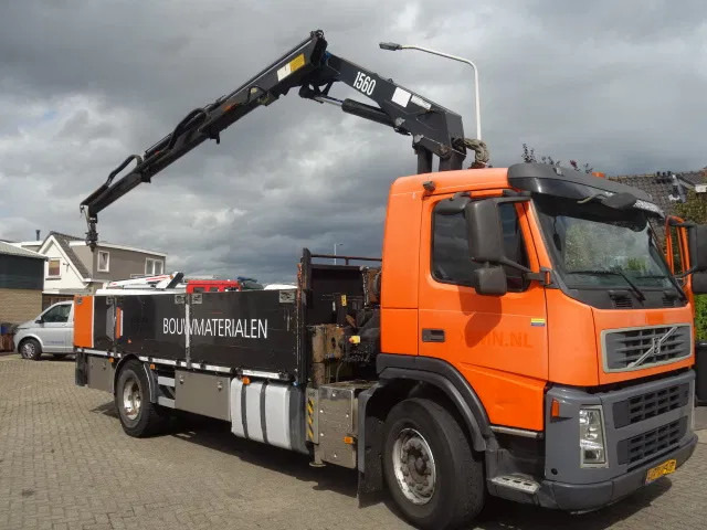 Volvo FM 310 hmf15 ton crane - Вантажівка з маніпулятором: фото 1 Volvo FM 310 hmf15 ton crane - Вантажівка з маніпулятором: фото 1