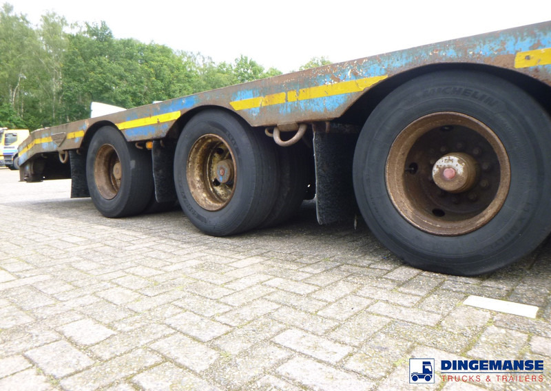 Низькорамна платформа напівпричіп Broshuis 3-axle semi-lowbed trailer 45 t / extendable: фото 6