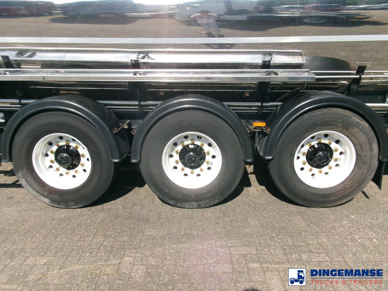 Clayton Chemical tank inox 33 m3 / 1 comp + pump - Напівпричіп цистерна: фото 5 Clayton Chemical tank inox 33 m3 / 1 comp + pump - Напівпричіп цистерна: фото 5