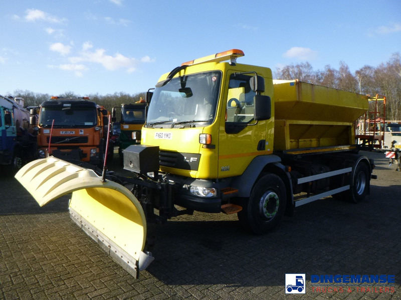 DAF LF 55.220 4x2 RHD gritter / snow plough - Снігоприбиральна машина: фото 1 DAF LF 55.220 4x2 RHD gritter / snow plough - Снігоприбиральна машина: фото 1