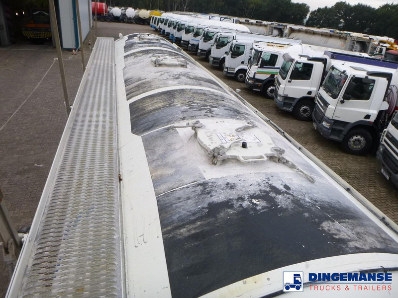 Feldbinder Powder tank alu 43 m3 / 1 comp - Напівпричіп цистерна: фото 5 Feldbinder Powder tank alu 43 m3 / 1 comp - Напівпричіп цистерна: фото 5