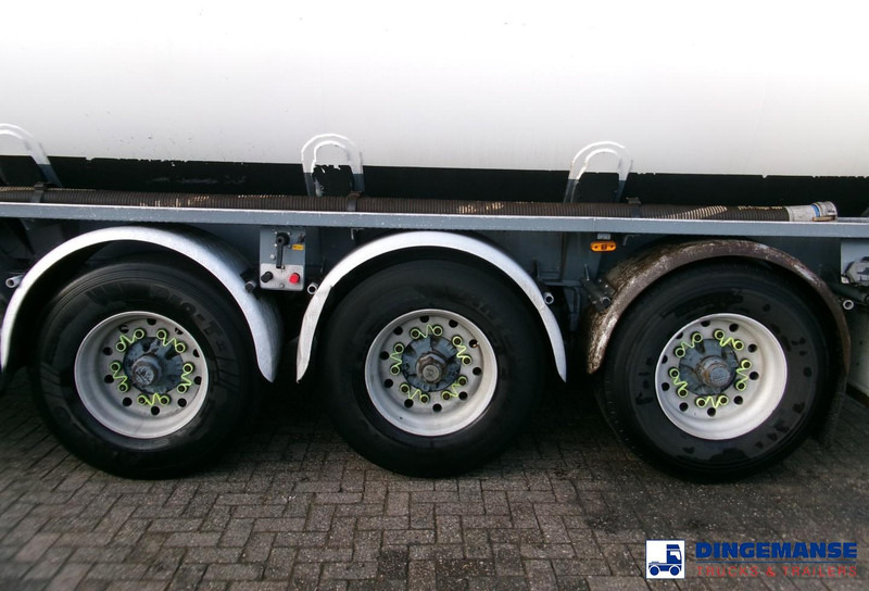 LAG Fuel tank alu 45.2 m3 / 6 comp + pump - Напівпричіп цистерна: фото 5 LAG Fuel tank alu 45.2 m3 / 6 comp + pump - Напівпричіп цистерна: фото 5