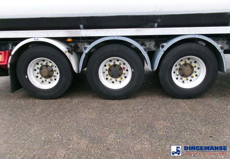 Lakeland Fuel tank alu 42.8 m3 / 6 comp + pump - Напівпричіп цистерна: фото 5 Lakeland Fuel tank alu 42.8 m3 / 6 comp + pump - Напівпричіп цистерна: фото 5