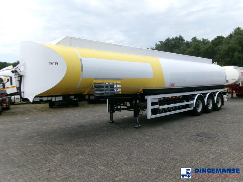 Lakeland Fuel tank alu 43 m3 / 6 comp - Напівпричіп цистерна: фото 1 Lakeland Fuel tank alu 43 m3 / 6 comp - Напівпричіп цистерна: фото 1