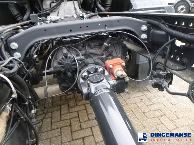 MAN TGS 19.360 4X2 BBS manual Euro 2 chassis + PTO - Вантажівка шасі: фото 5 MAN TGS 19.360 4X2 BBS manual Euro 2 chassis + PTO - Вантажівка шасі: фото 5