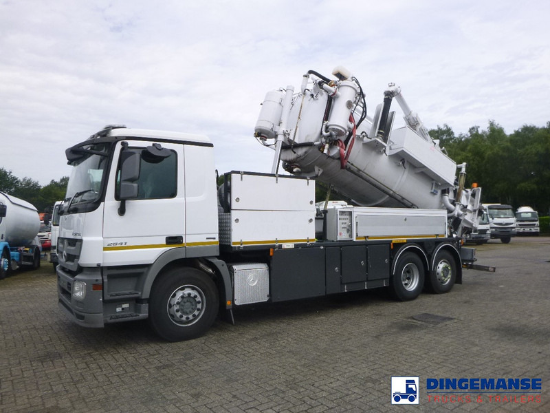 Mercedes-Benz Actros 2541 6x2 RHD E5 Huwer vacuum tank / hydrocureur 12 m3 - Асенізатори: фото 1 Mercedes-Benz Actros 2541 6x2 RHD E5 Huwer vacuum tank / hydrocureur 12 m3 - Асенізатори: фото 1