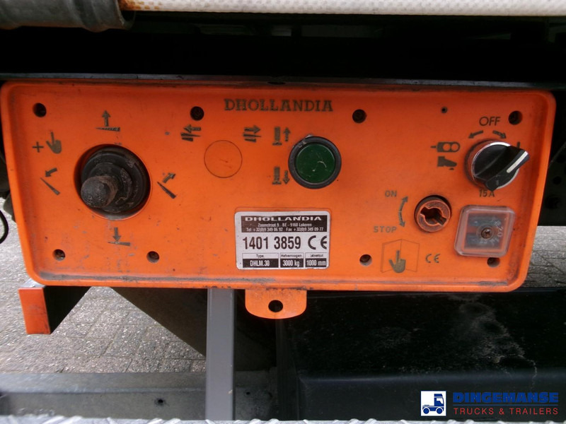 Тентована вантажівка Mercedes-Benz Antos 2533L 6x2 Euro 6 curtain sider: фото 17 Тентована вантажівка Mercedes-Benz Antos 2533L 6x2 Euro 6 curtain sider: фото 17