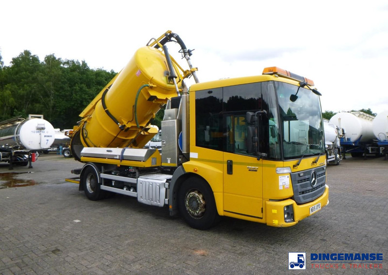 Mercedes-Benz Econic 1830 4x2 Euro 6 RHD Fuller vacuum tank 8.1 m3 - Асенізатори: фото 2 Mercedes-Benz Econic 1830 4x2 Euro 6 RHD Fuller vacuum tank 8.1 m3 - Асенізатори: фото 2
