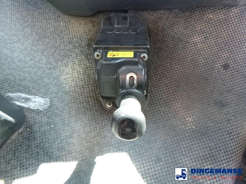 Самоскид вантажівка Renault K 430 8x4 RHD tipper: фото 16