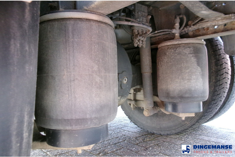 Renault Premium 300 4x2 fuel tank 14.2 m3 / 4 comp - Вантажівка цистерна: фото 5 Renault Premium 300 4x2 fuel tank 14.2 m3 / 4 comp - Вантажівка цистерна: фото 5