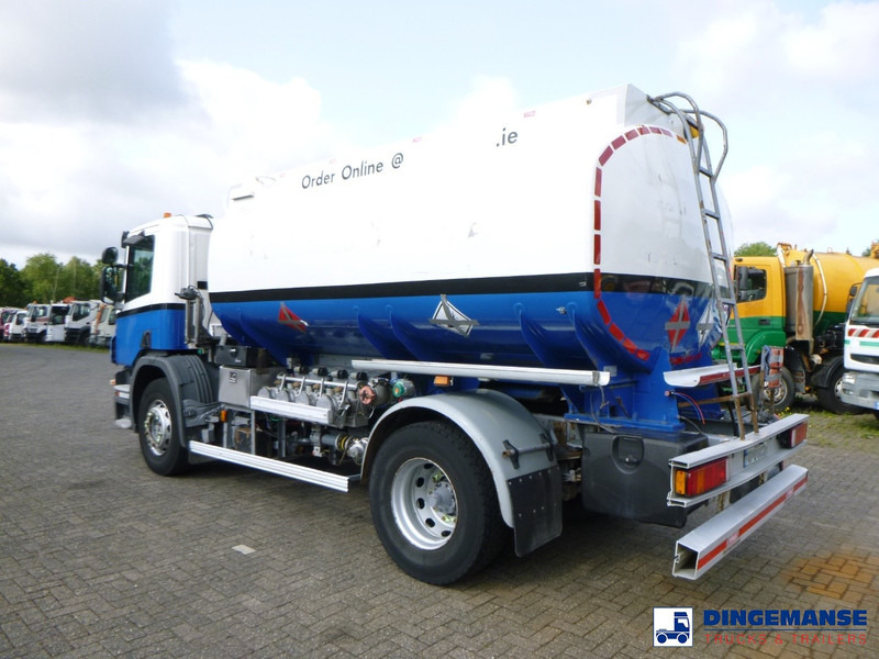 Scania P 230 DB 4x2 RHD fuel tank 12.4 m3 / 4 comp - Вантажівка цистерна: фото 3 Scania P 230 DB 4x2 RHD fuel tank 12.4 m3 / 4 comp - Вантажівка цистерна: фото 3
