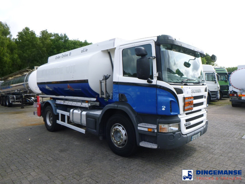 Scania P 230 DB 4x2 RHD fuel tank 12.4 m3 / 4 comp - Вантажівка цистерна: фото 2 Scania P 230 DB 4x2 RHD fuel tank 12.4 m3 / 4 comp - Вантажівка цистерна: фото 2