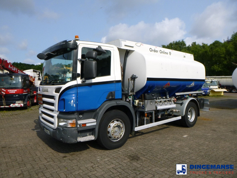 Scania P 230 DB 4x2 RHD fuel tank 12.4 m3 / 4 comp - Вантажівка цистерна: фото 1 Scania P 230 DB 4x2 RHD fuel tank 12.4 m3 / 4 comp - Вантажівка цистерна: фото 1
