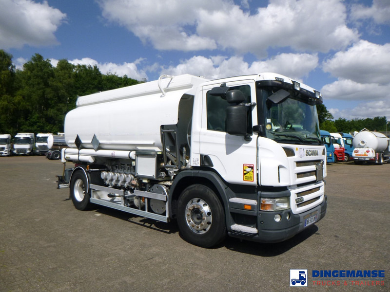 Scania P 270 DB 4x2 fuel tank 13.7 m3 / 5 comp - Вантажівка цистерна: фото 2 Scania P 270 DB 4x2 fuel tank 13.7 m3 / 5 comp - Вантажівка цистерна: фото 2