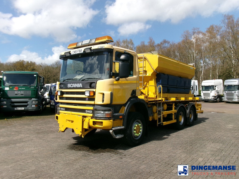 Scania P114-340 CB 6X6 RHD gritter / snow plough - Снігоприбиральна машина: фото 1 Scania P114-340 CB 6X6 RHD gritter / snow plough - Снігоприбиральна машина: фото 1